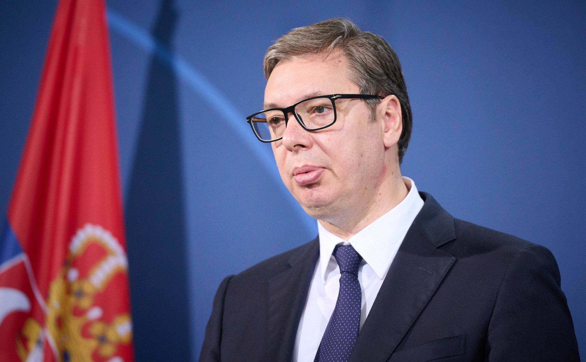 Сербия прекращает публичное информирование международного сообщества о своих стратегических планах в военном секторе. Об этом заявил президент страны Александар Вучич в ходе обращения к нации, передает агентство ТАСС.

