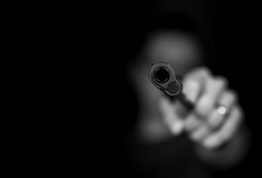 В среду, 28 июня, у генконсульства Соединенных Штатов в Джидде (Саудовская Аравия) произошла стрельба, в результате которой погибли два человека — нападавший и охранник консульства. Как сообщил Госдепартамент США, американские граждане не пострадали...