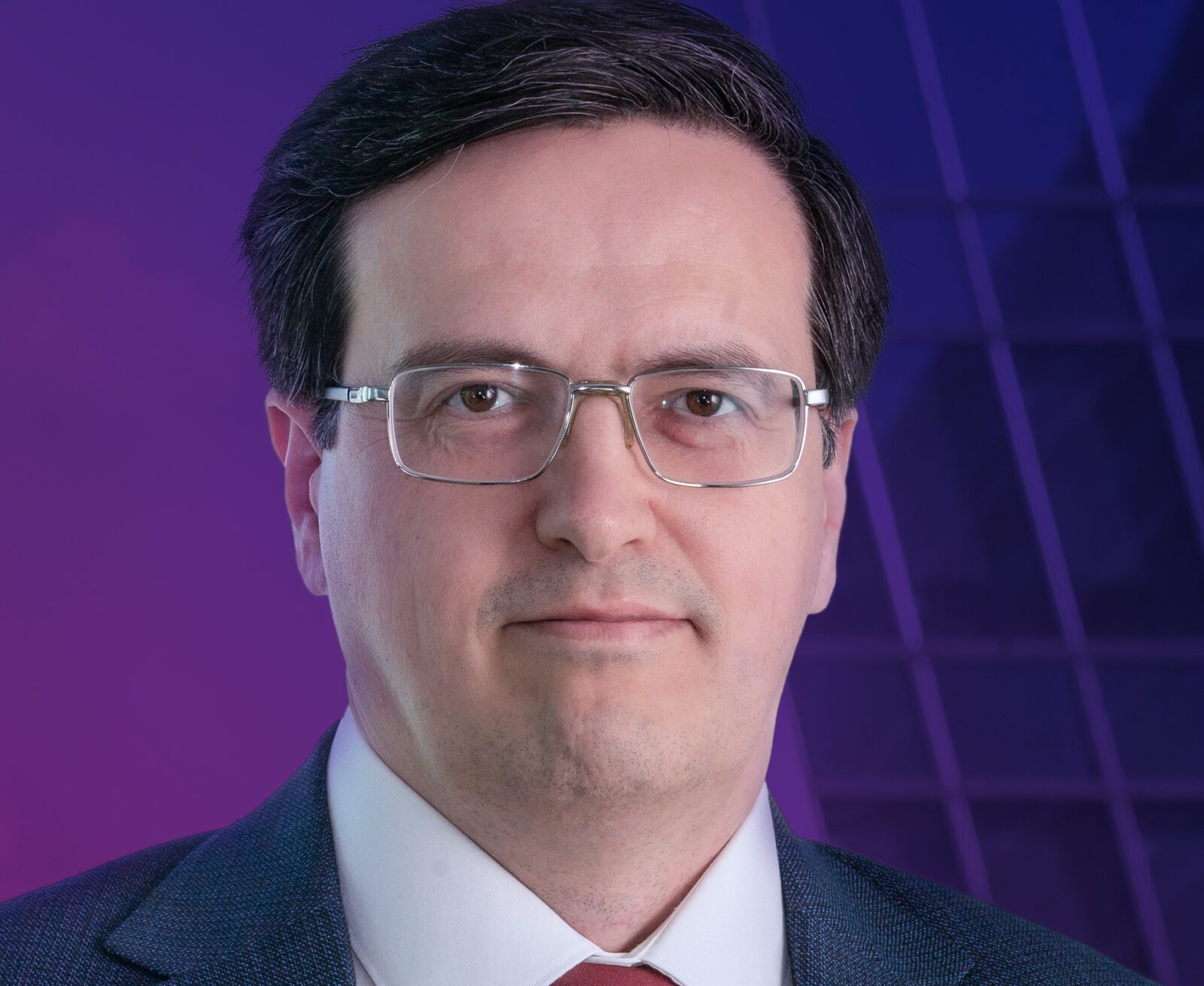 Директором ФКУ «Гостех» назначен Эдуард Батаршин, ранее работавший руководителем ГКУ МО «Московский областной центр информационно-коммуникационных технологий», сообщили D-Russia.ru в организации. Прежний директор «Гостеха» Василий Слышкин перешёл раб...