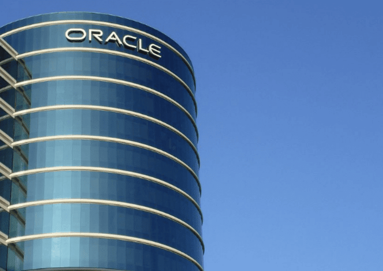 Американская Oracle готова выкупить долг перед российскими кредиторами, пишет РБК со ссылкой на слова представителя компании Артём Антонова в ходе одного из судебных заседаний. Головная компания готова выкупить требования к своей российской «дочке» «...