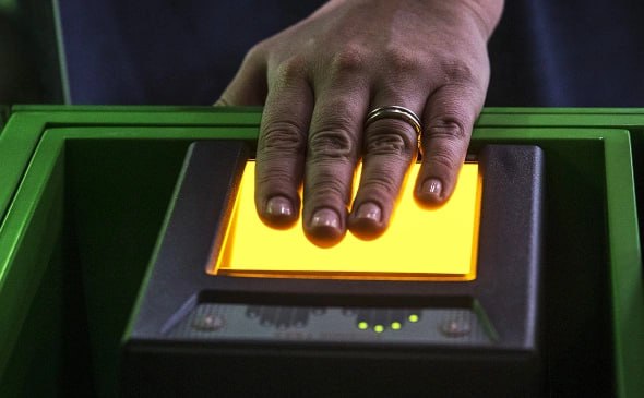 Министерство транспорта России изменило сроки запуска проекта по использованию биометрической системы для идентификации пассажиров на объектах транспортной инфраструктуры. Теперь в 2024 году планируется оснастить этой системой четыре объекта, а к 203...