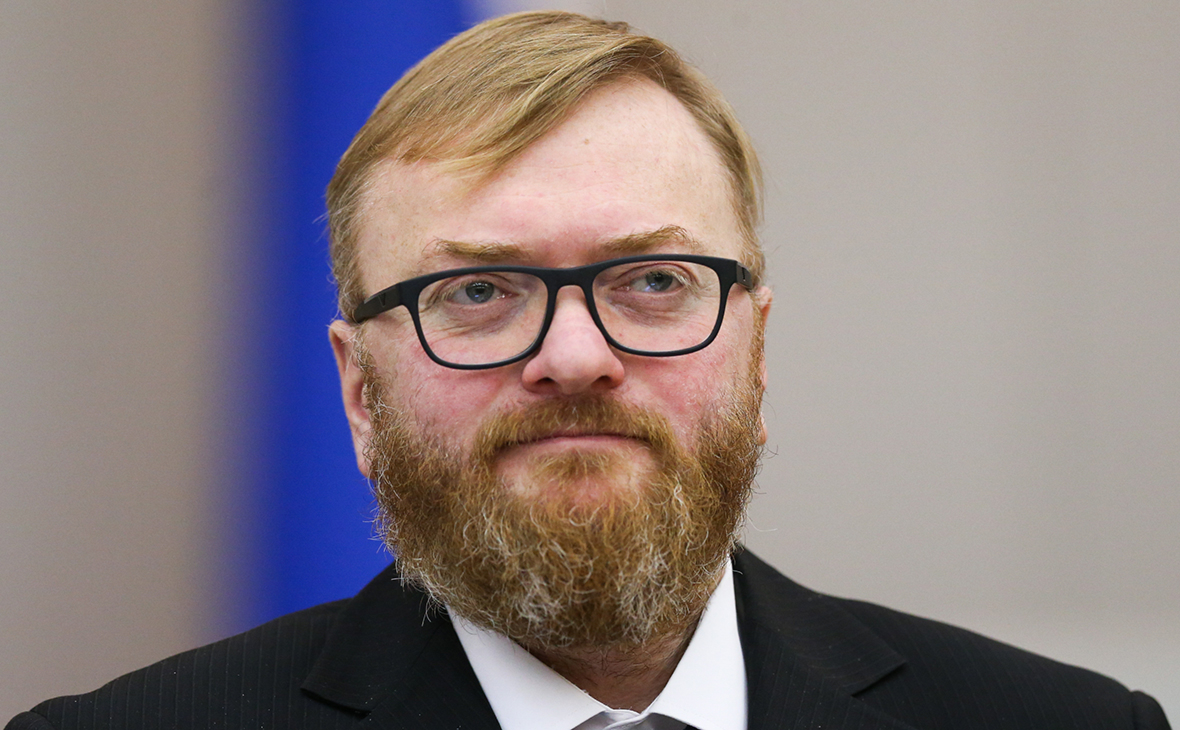 Депутат Государственной думы Виталий Милонов опустился «на дно» табеля депутатов восьмого созыва по итогам прошлой недели. Позиции парламентария могли резко измениться после внезапного бегства из Москвы и дистанцирования от ЧВК «Вагнер».
