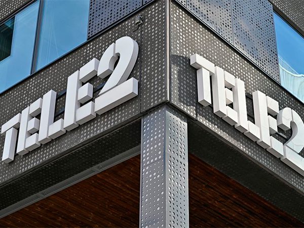 Российский оператор мобильной связи Tele2 (принадлежит «Ростелекому») сообщил в понедельник о намерении провести ребрендинг до конца 2024 года. Как говорится в сообщении, компания уже разработала проект, сохраняющий преемственность с текущим брендом....