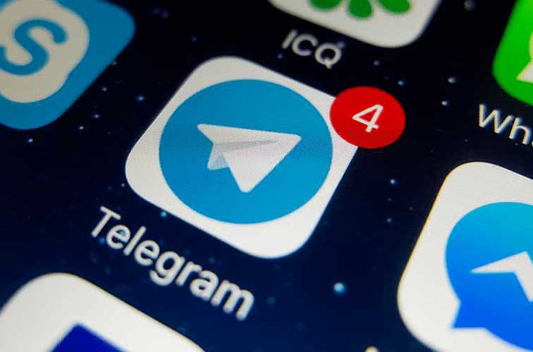 Суд в Испании постановил временно заблокировать работу Telegram в стране из-за многочисленных жалоб медиакомпаний, сообщило в субботу агентство Reuters. Представители компаний, включая Atresmedia, EGEDA, Mediaset и Telefonica, заявили, что Telegram п...