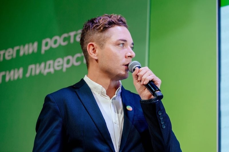 Двадцать шесть лет — возраст, когда большинство выпускников престижных вузов только начинают карьерный путь в корпорациях. Для братьев Жулиных это стало точкой старта собственного бизнеса, который через несколько лет превратился в одного из лидеров р...
