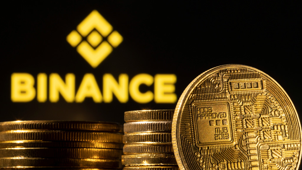 Крупнейшая в мире криптовалютная биржа Binance рассматривает возможность прекращения своей деятельности в России из-за ужесточения санкций со стороны Европейского Союза. Об этом сообщает газета The Wall Street Journal, ссылаясь на источники, близкие...