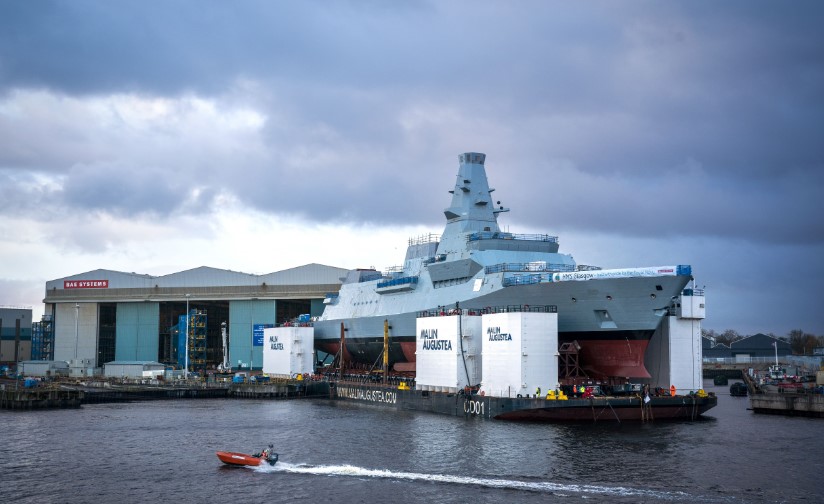 Строительство британского военного корабля HMS Glasgow было приостановлено после того, как на нем были обнаружены умышленные повреждения. Об этом сообщает газета Telegraph со ссылкой на подрядчика BAE Systems.
