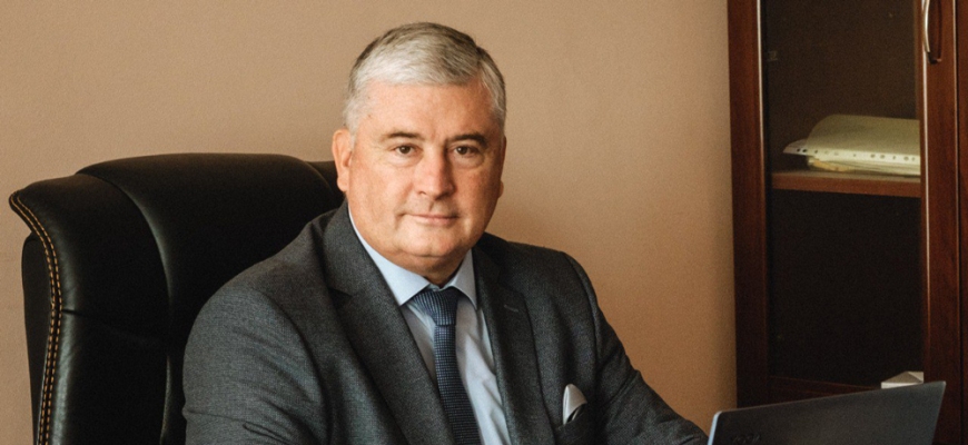 И.о. председателя Амурского отделения «Опоры России» Борис Белобородов направил официальное обращение губернатору Василию Орлову. Поводом стали жалобы от предпринимателей о принуждении со стороны областных чиновников. Бизнесменам, по их словам, насто...