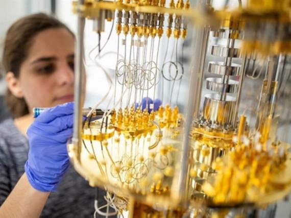 С марта 2024 года агентство перспективных исследовательских проектов Минобороны США (Defense Advanced Research Projects Agency, DARPA) работает над программой QuANET – интеграция квантовых технологий в современную сетевую инфраструктуру, написал в по...