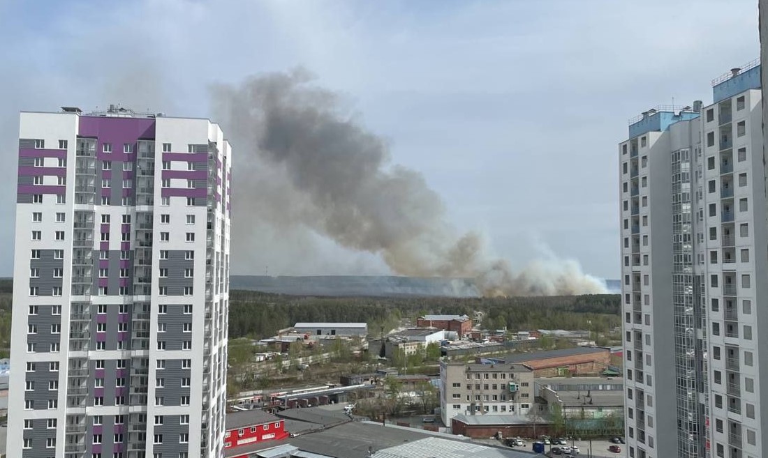 В пятницу, 5 мая, в Екатеринбурге произошли два крупных пожара.
