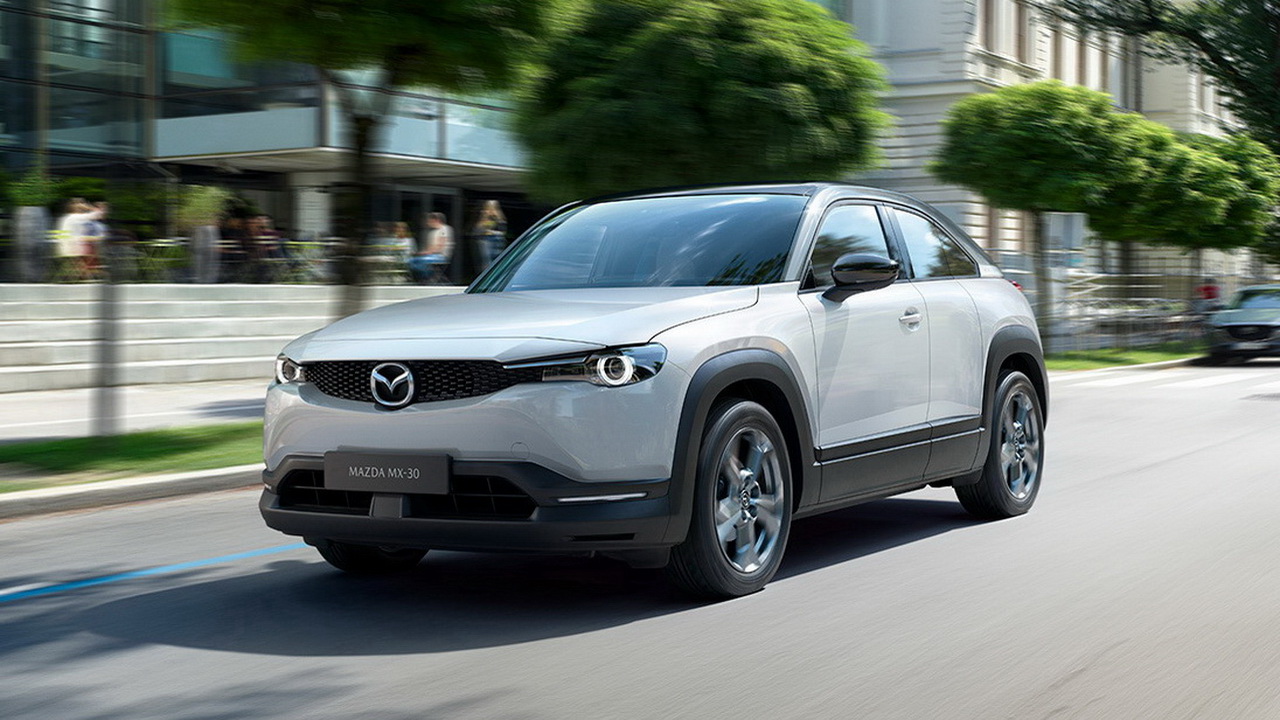 Японский автопроизводитель Mazda объявил о своих планах запустить на рынок свой первый электромобиль в 2027 году. Об этом сообщает агентство Kyodo со ссылкой на источники в компании.
